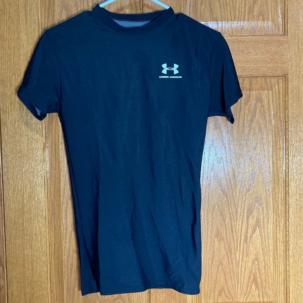 UNDER ARMOUR Men's M Black Compression Shirt